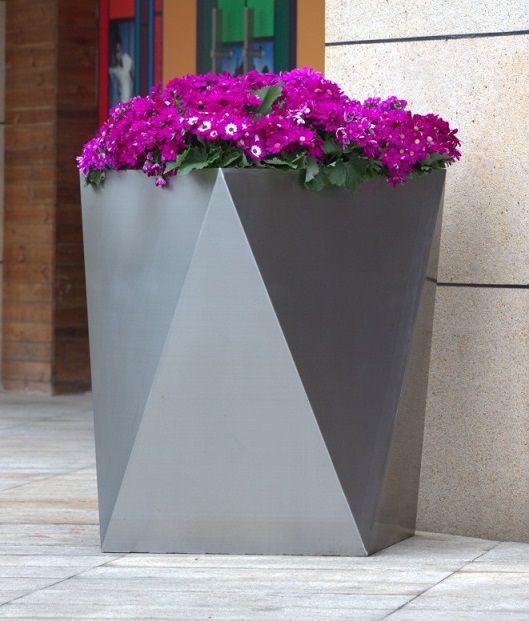 Fraser Flower Pot